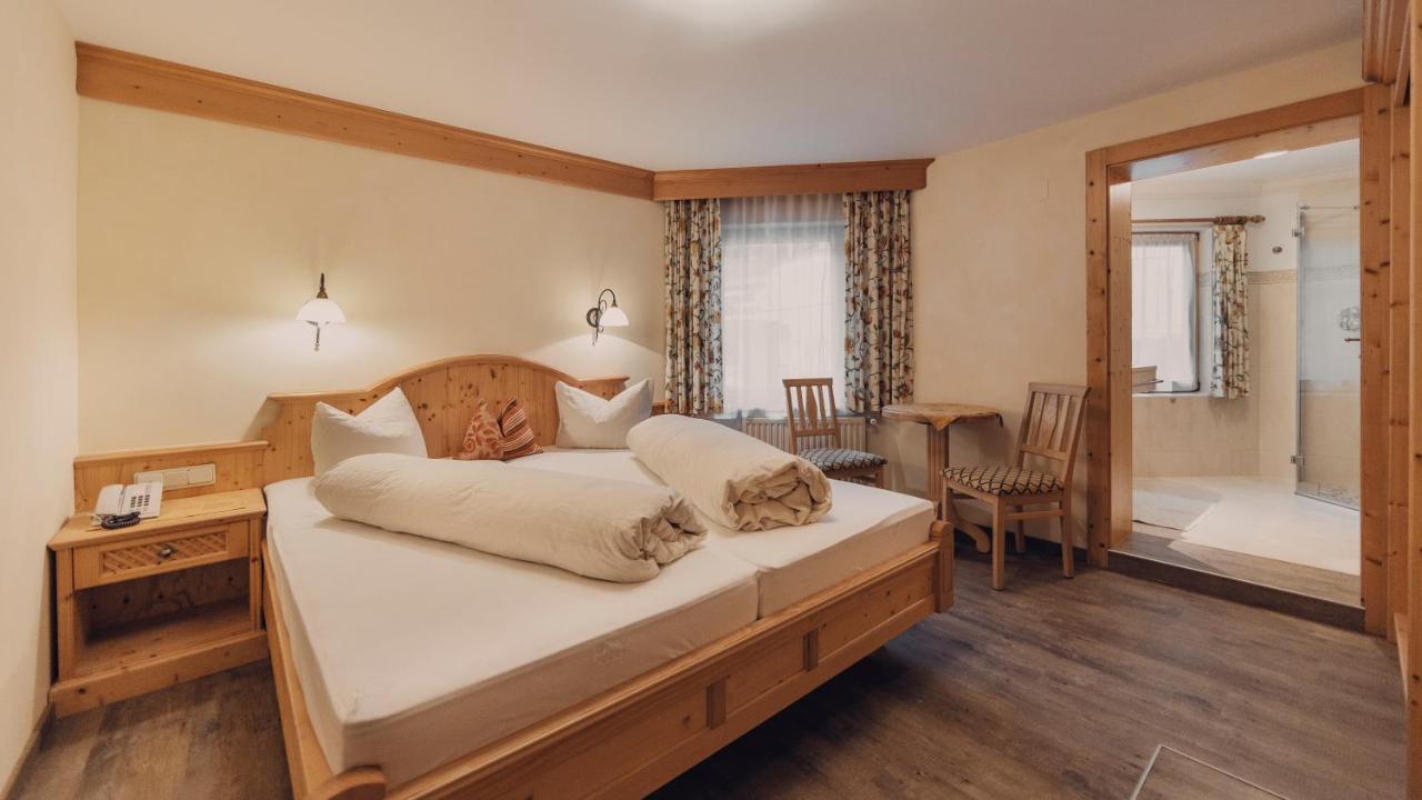 Hotel Tanzer イシュグル エクステリア 写真