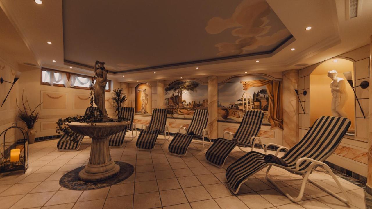 Hotel Tanzer イシュグル エクステリア 写真