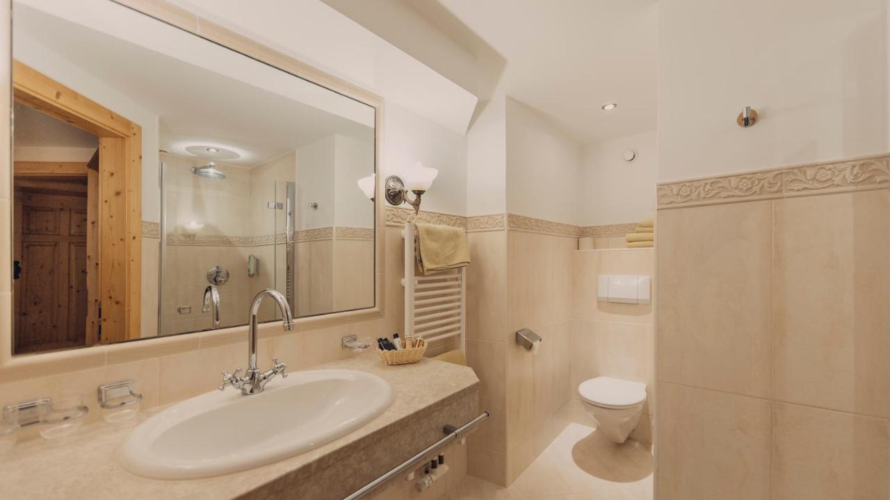 Hotel Tanzer イシュグル エクステリア 写真