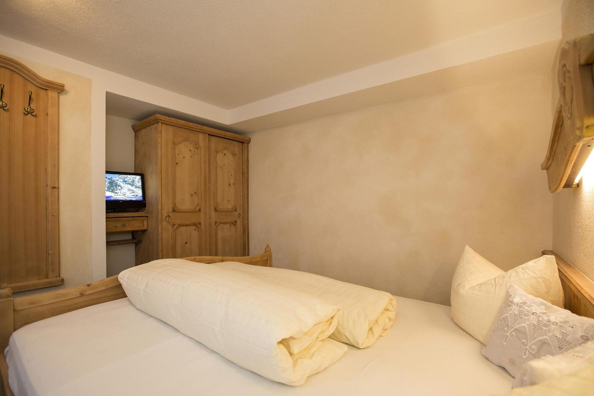 Hotel Tanzer イシュグル 部屋 写真