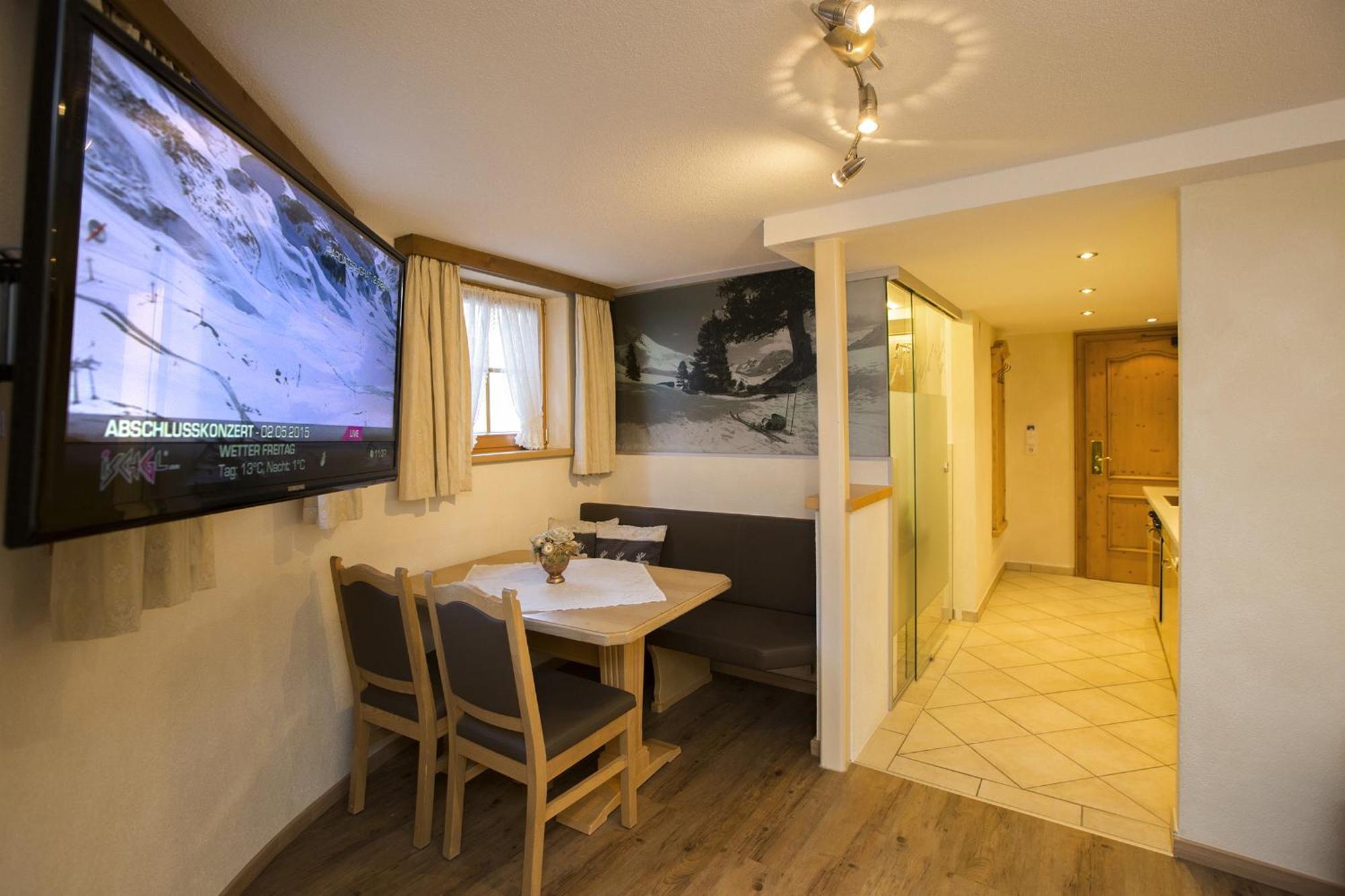 Hotel Tanzer イシュグル 部屋 写真